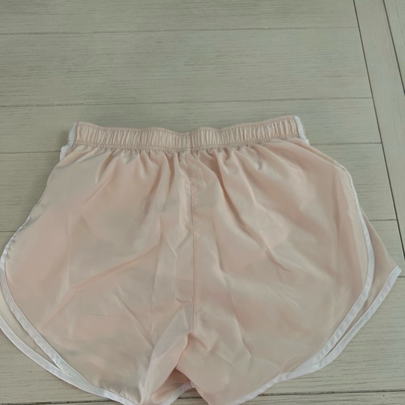 Nike shorts - Picture 3 of 3